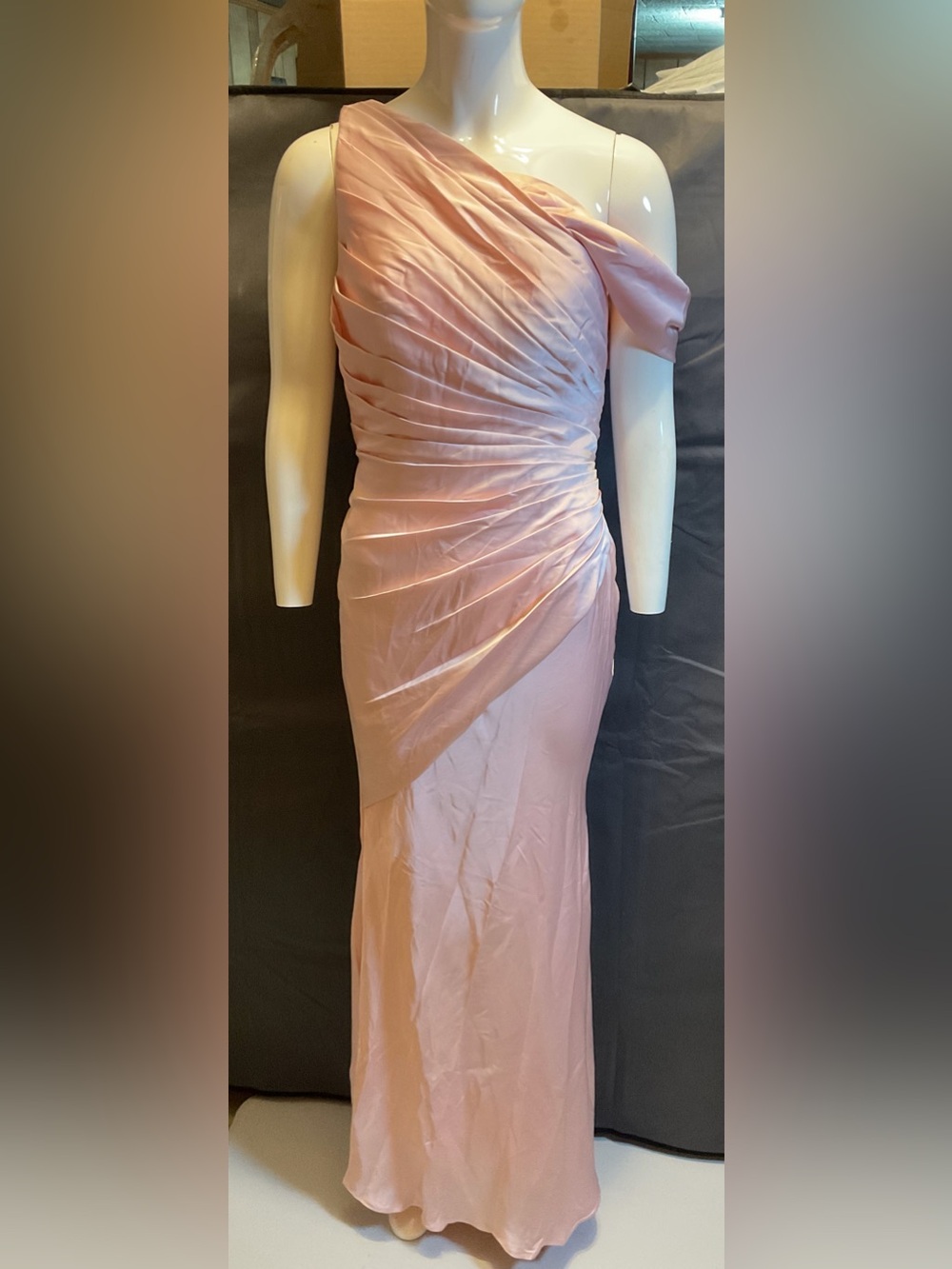 Elegant Pink Ruched Evening Dress